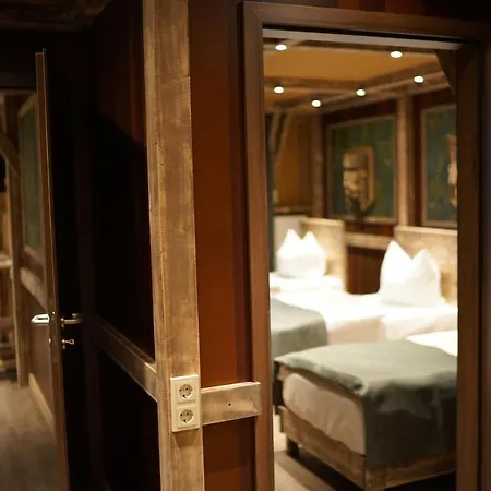 Отель Mycologne Кёльн