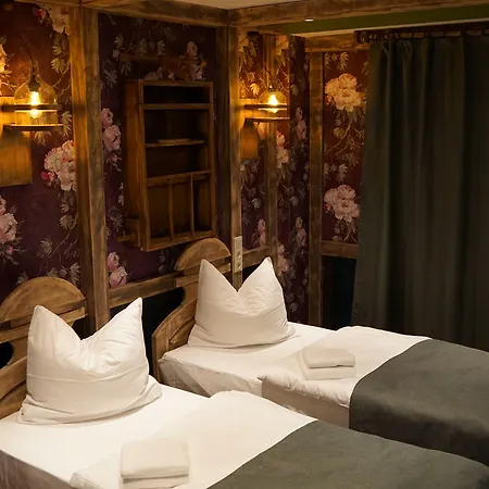 Mycologne Otel 3*